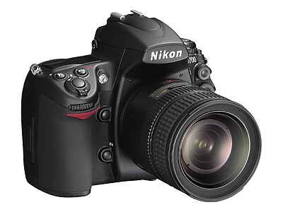 D700